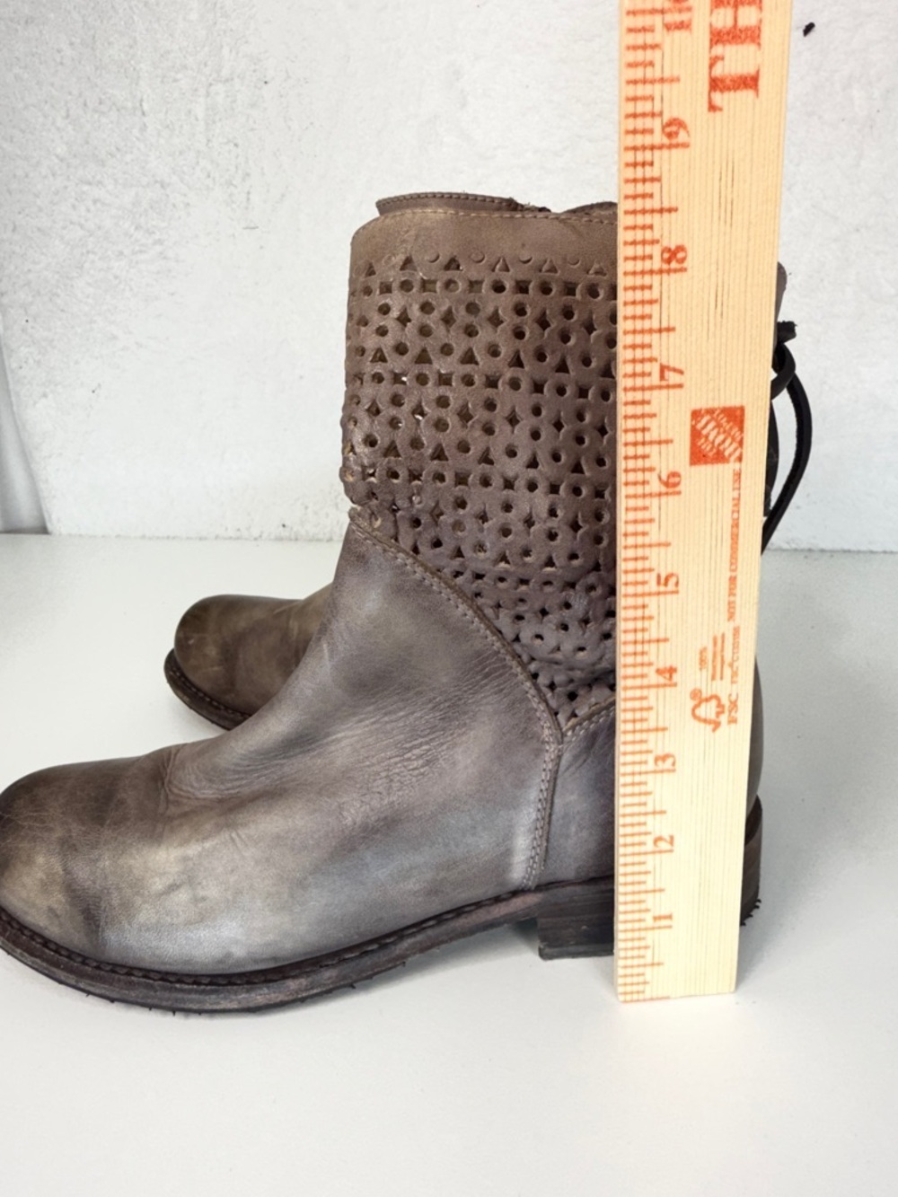 Bed Stu Leather Ankle Boots Size 7 Gray Distressed Perforated Lace up in back - Picture 5 of 15
